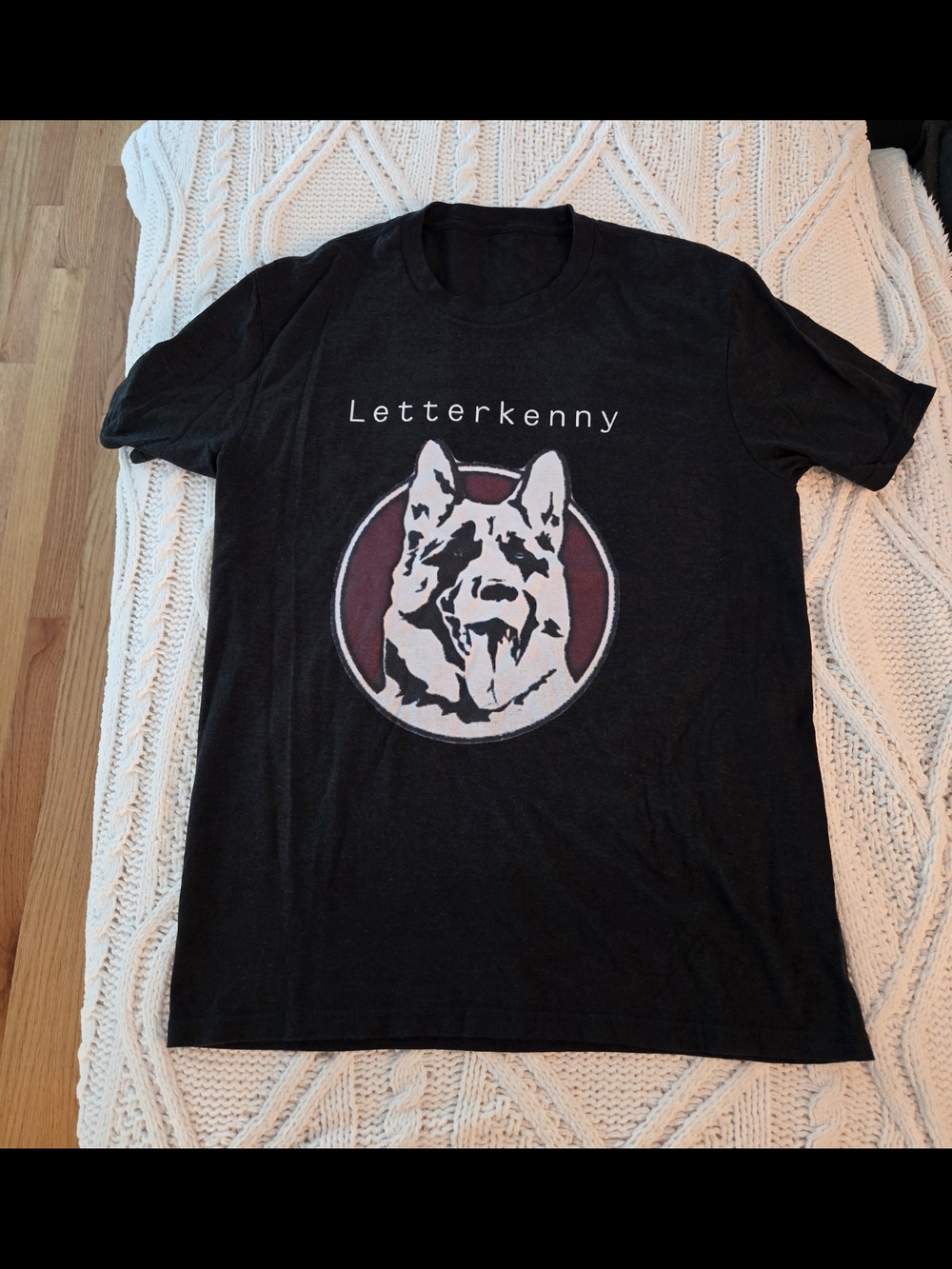 Letterkenny adult tee size medium